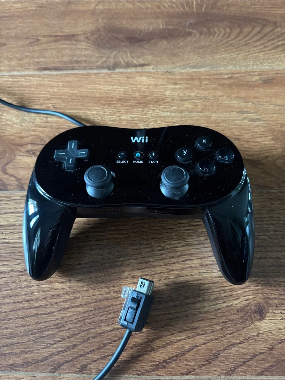 Wii Black Wired Controller - Nintendo Wii